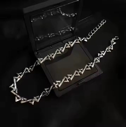 Hell-Cut Chain